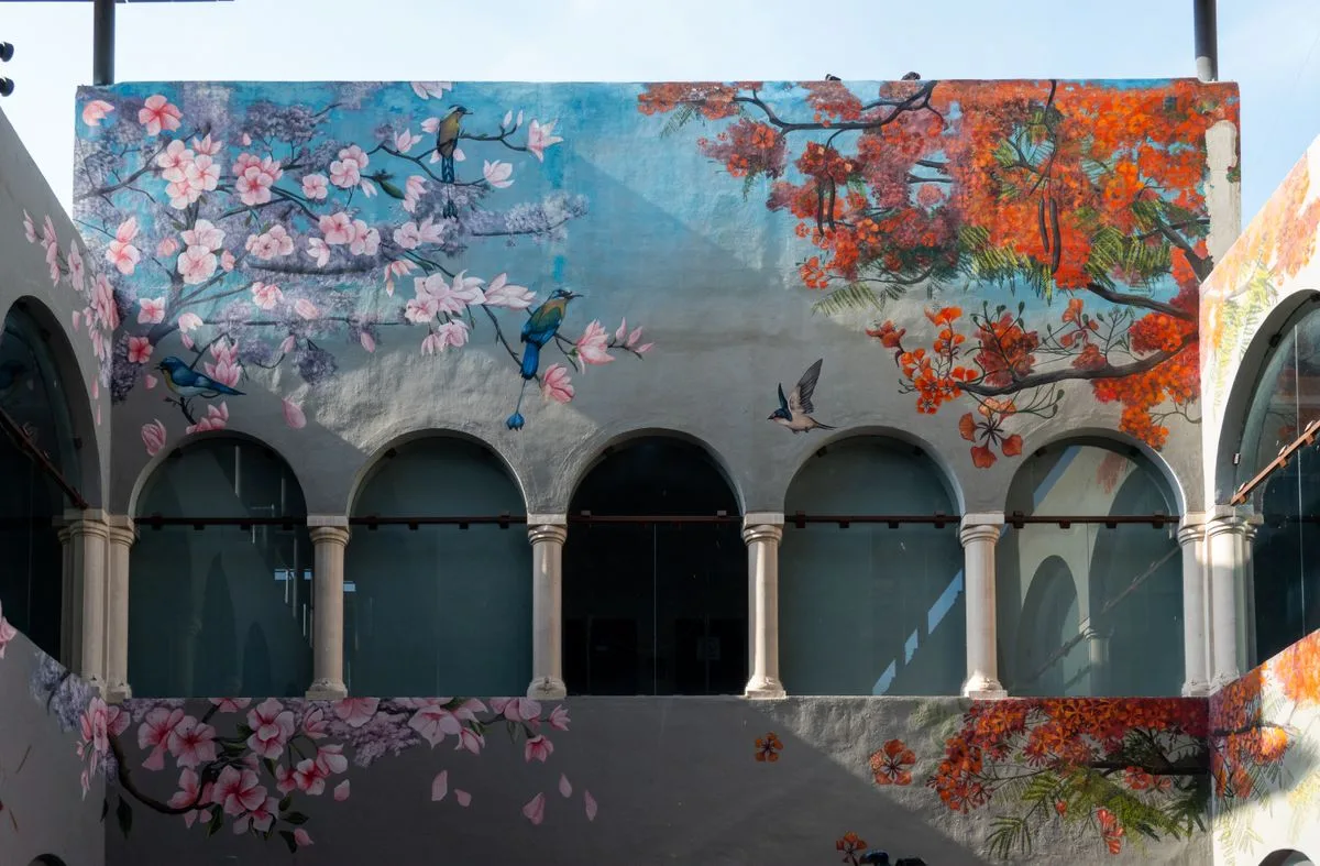 Kunstvolles Fassaden-Mural