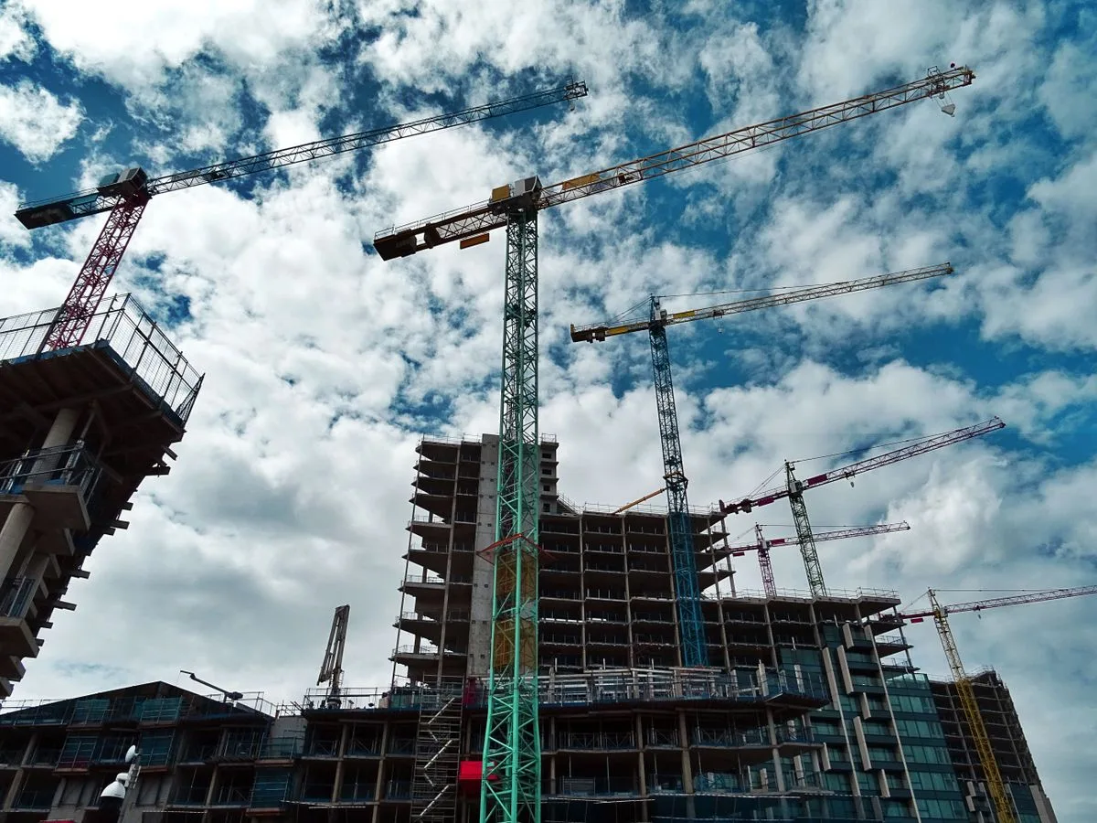 Hochbau-Großbaustelle